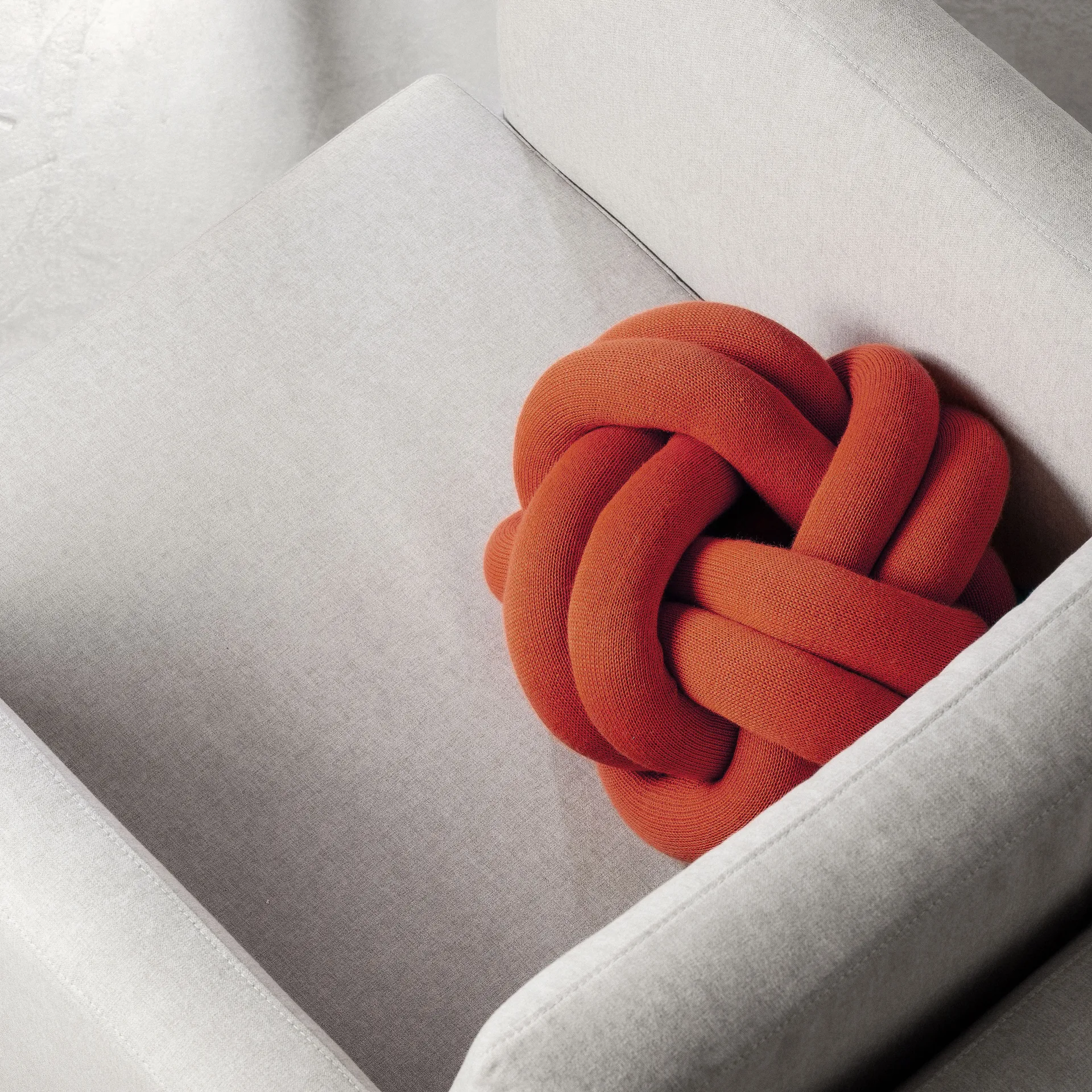 Knot kudde, Orange red Design House Stockholm