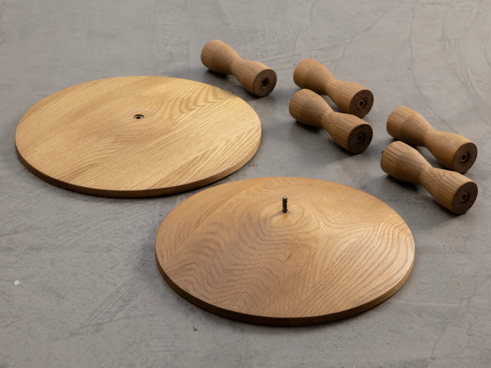 Pedestal bord Ø31x67,5 cm, Oak Design House Stockholm