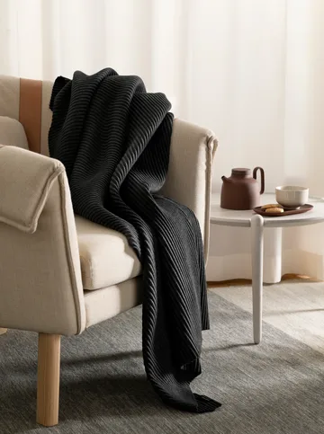 Pleece filt 140x160 cm - Svart - Design House Stockholm