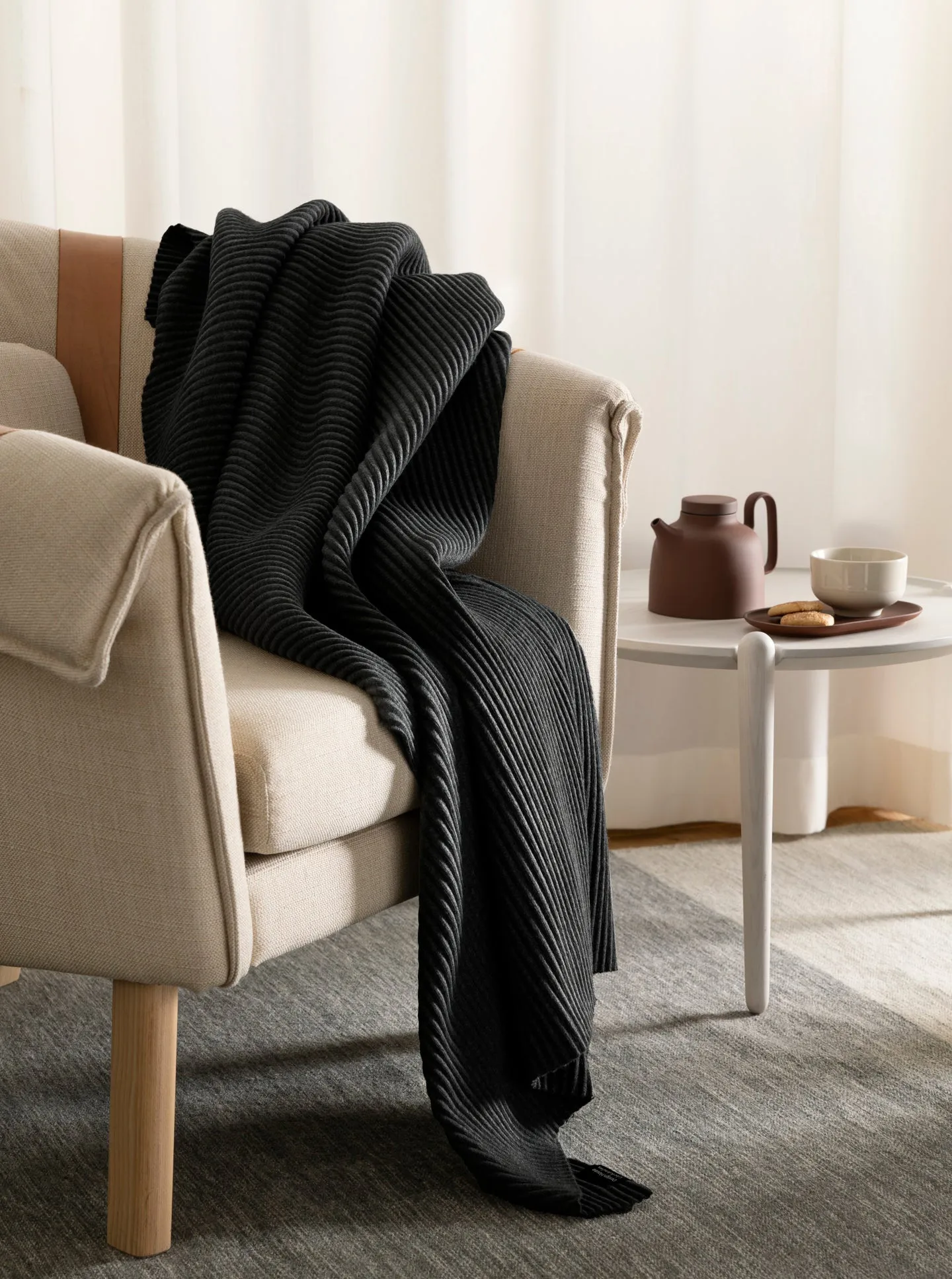 Pleece filt 140x160 cm, Svart Design House Stockholm
