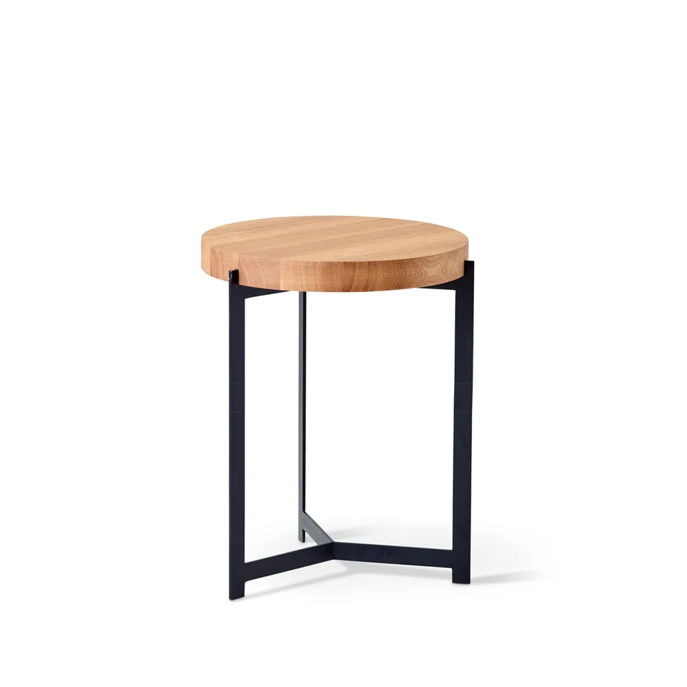 Plateau soffbord, ek olja, svartlackat stål, mellan dk3