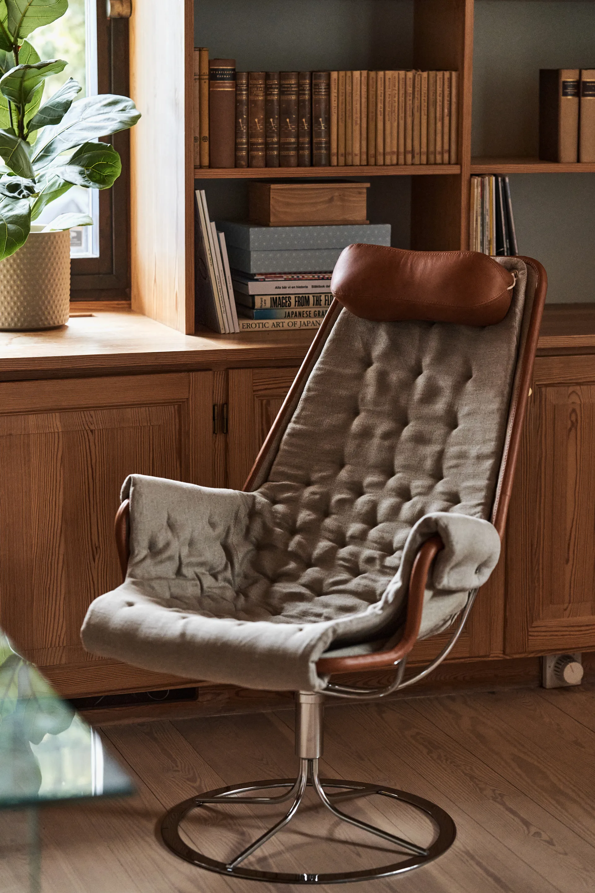 Jetson Match fåtölj, Flax 21 beige-dakota 24 läder cognac Dux