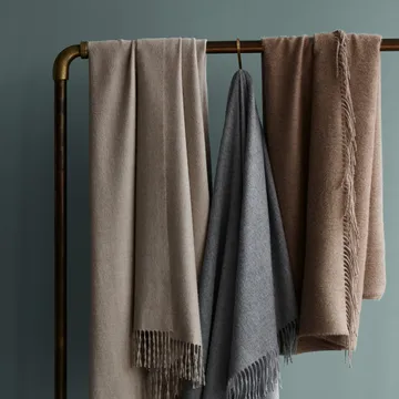 Elvang Luxury pläd - beige - Elvang Denmark