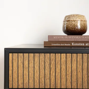 Line byrå - Walnut/black, 3 lådor, sockel - Englesson