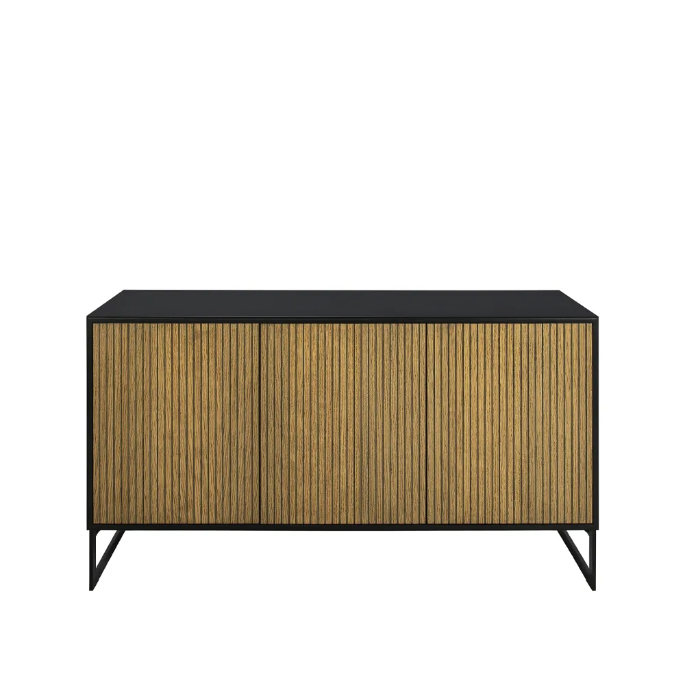 Line skänk, walnut/black, 3dörrar+2hyllor, svarta metallben Englesson