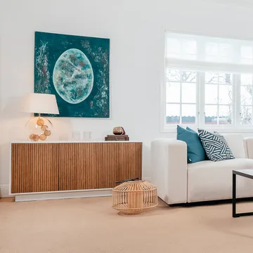 Line skänk - walnut/white, 2dörrar+1hylla, sockel - Englesson