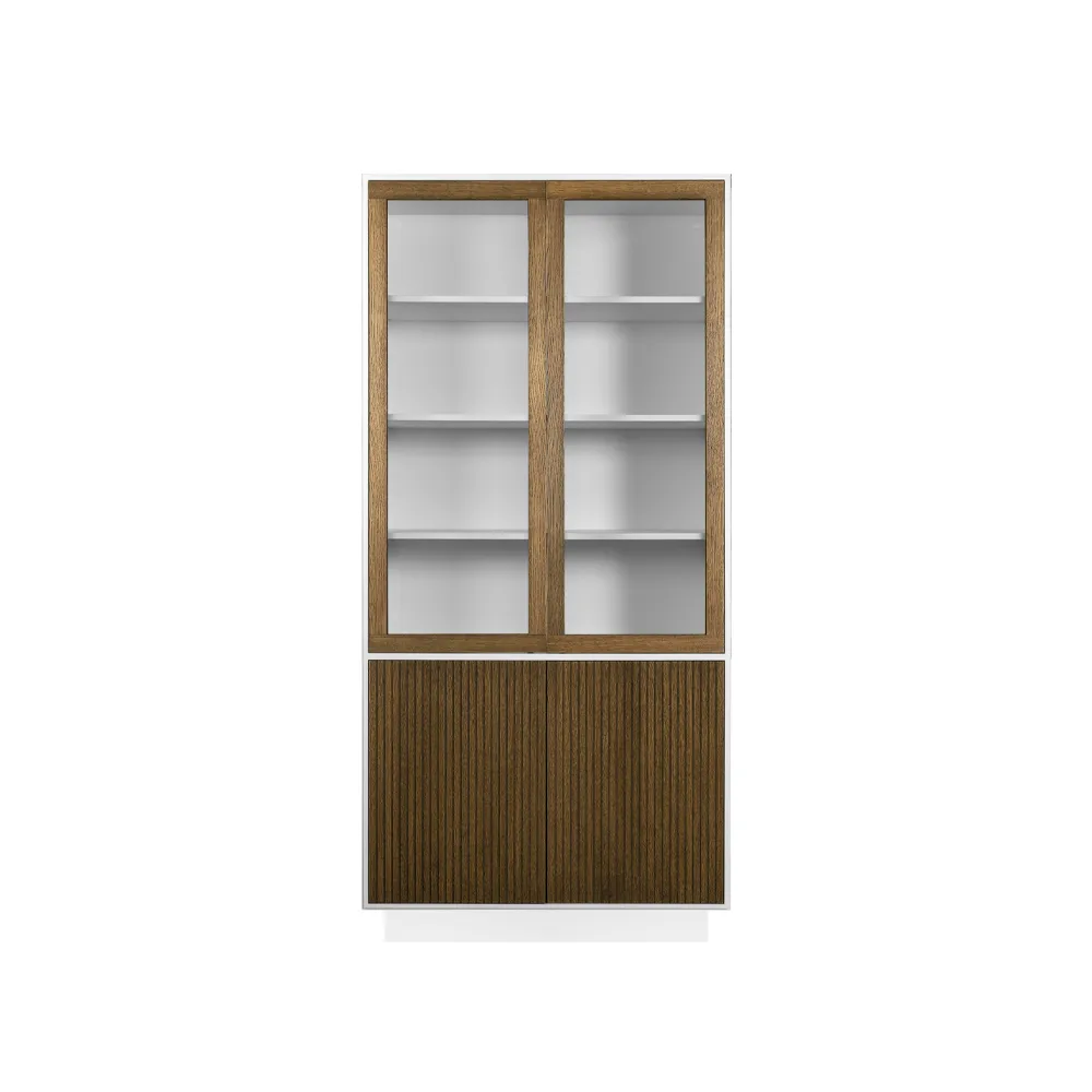 Line vitrinskåp, walnut/white, 2+2dörrar+3+1hyllor, sockel Englesson