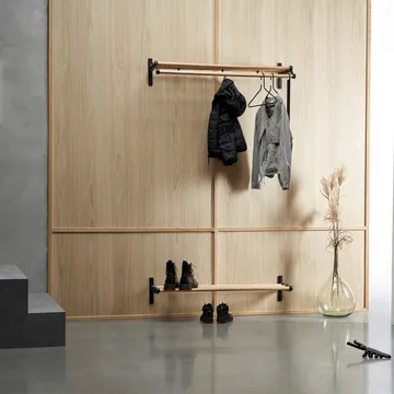 Nostalgi 291 hatthylla - vit, svart stativ - Essem Design