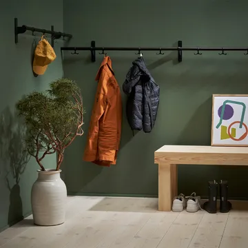 Nostalgi kroklist - Aluminium-svart stativ - Essem Design