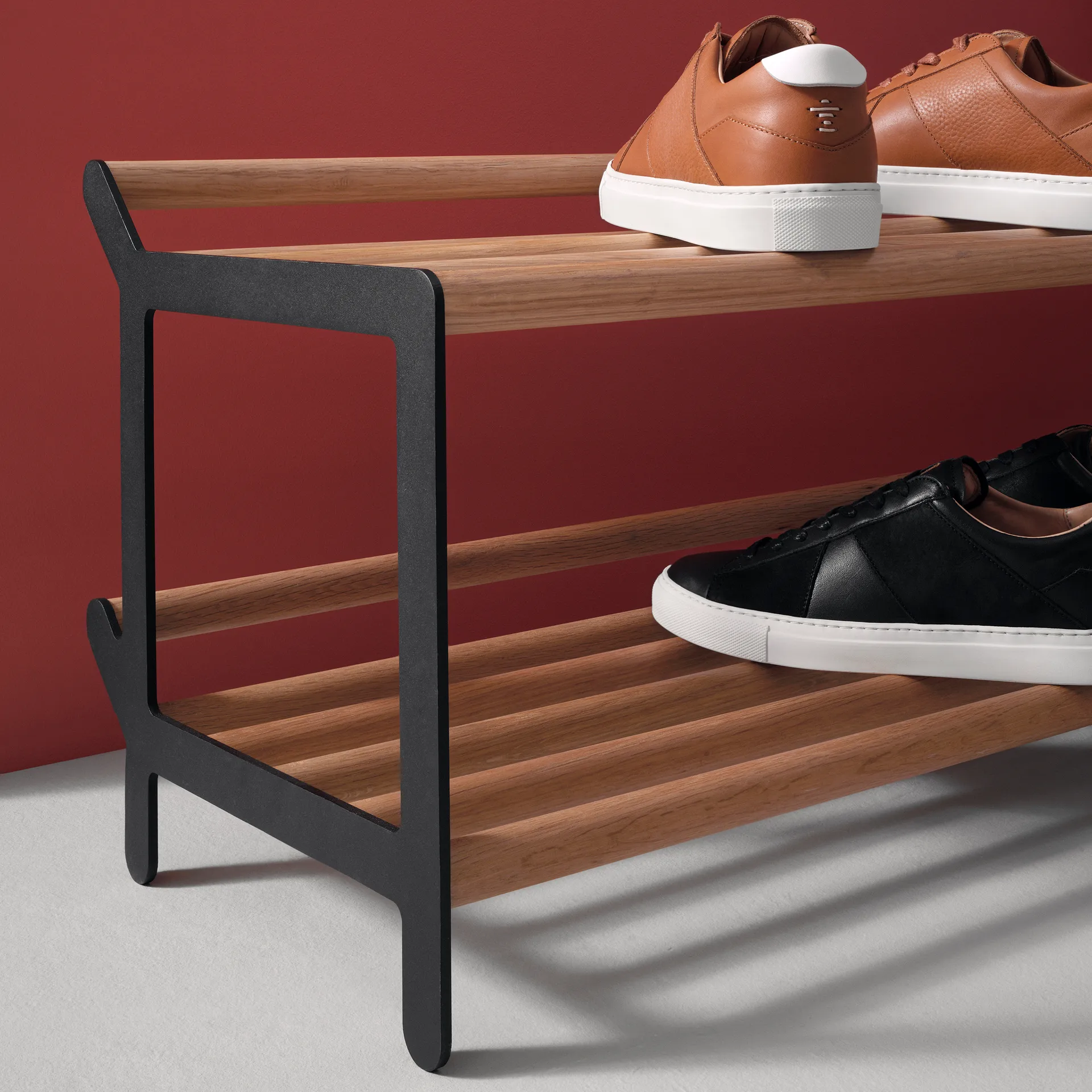 Tamburin skohylla 100 cm, Ek-svart Essem Design