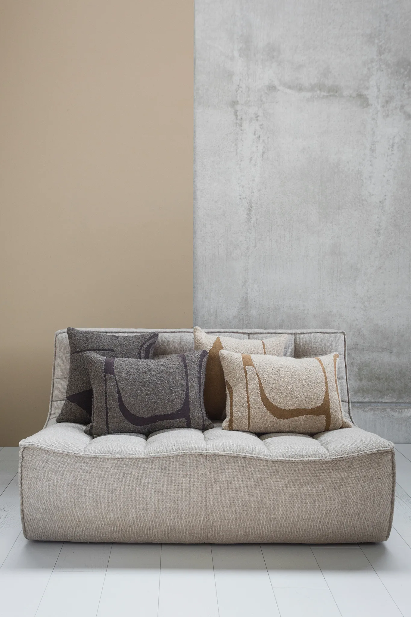 Avana abstract kudde, 60x40 cm Ethnicraft