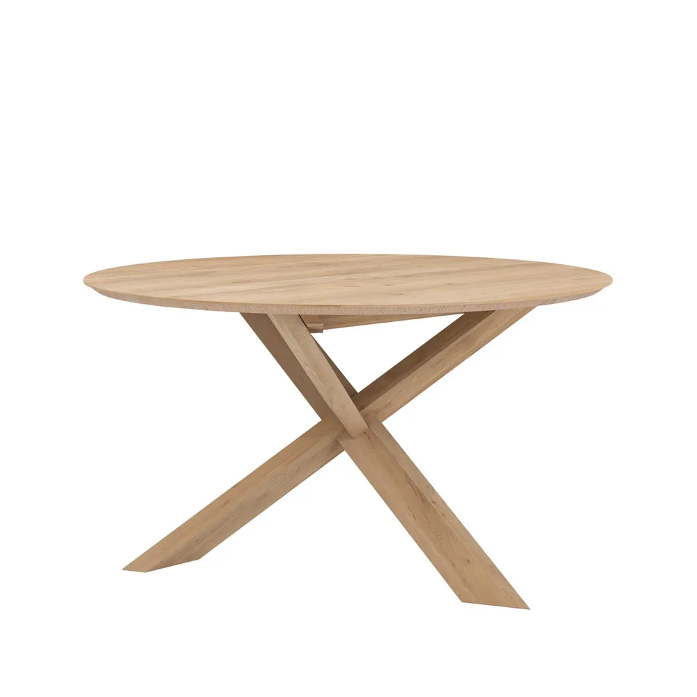 Circle matbord, Ek lack ø136cm Ethnicraft