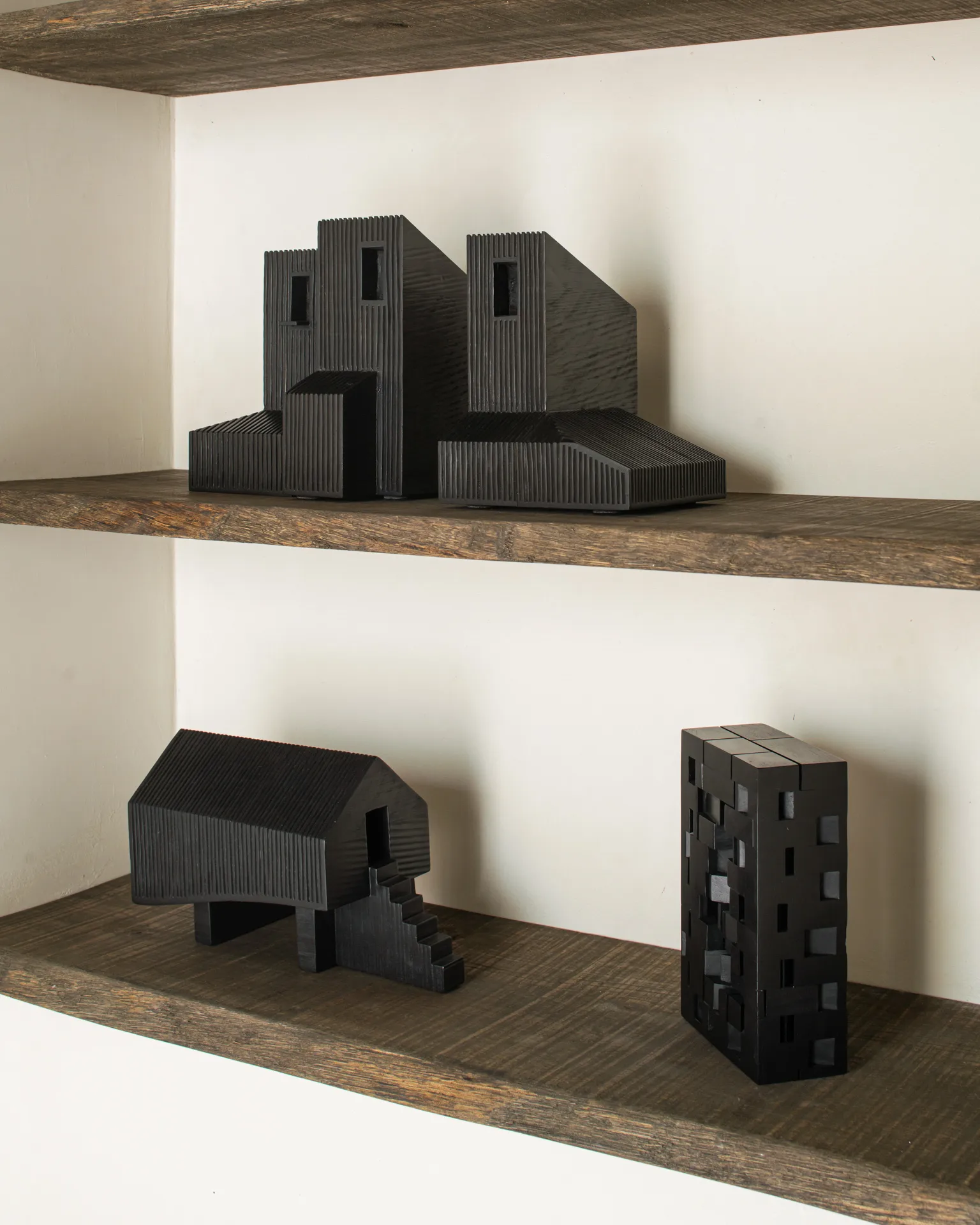 Modern farm house object, Mahogany black Ethnicraft