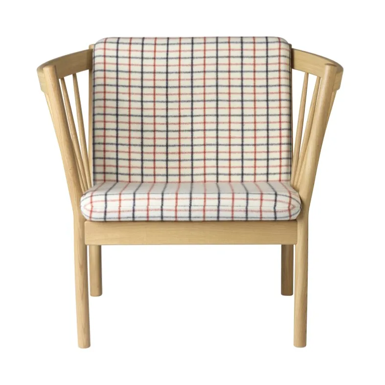 J146 fåtölj, Oak nature lacquered-red diced FDB Møbler