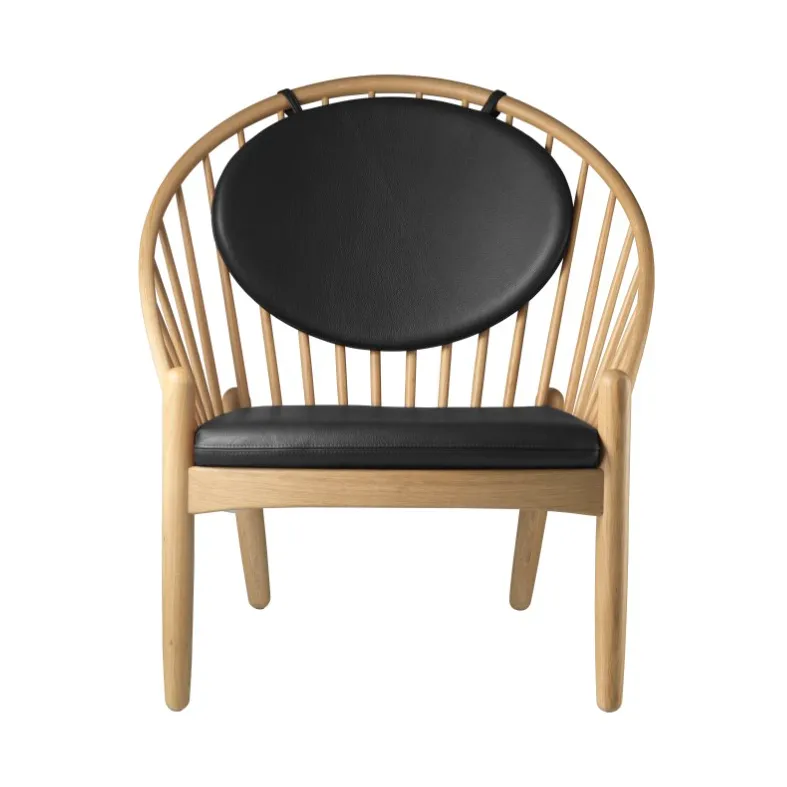 J166 Jørna stol, Oak nature lacquered-black leather FDB Møbler