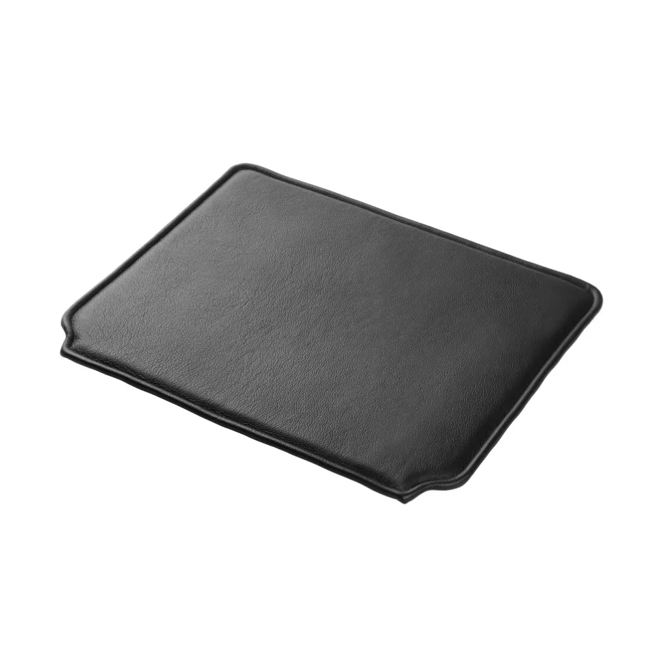 R5 Nøje J82 sittdyna, Black leather FDB Møbler