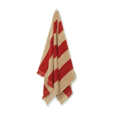 Alee handduk 70x140 cm - Light camel-red - Ferm Living