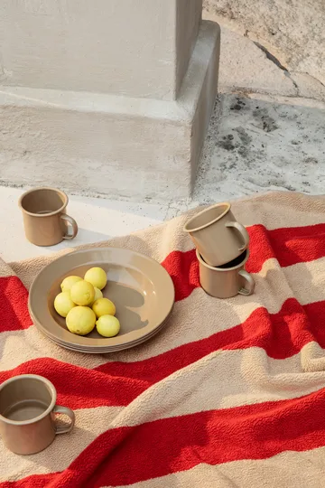 Alee handduk 70x140 cm - Light camel-red - Ferm Living