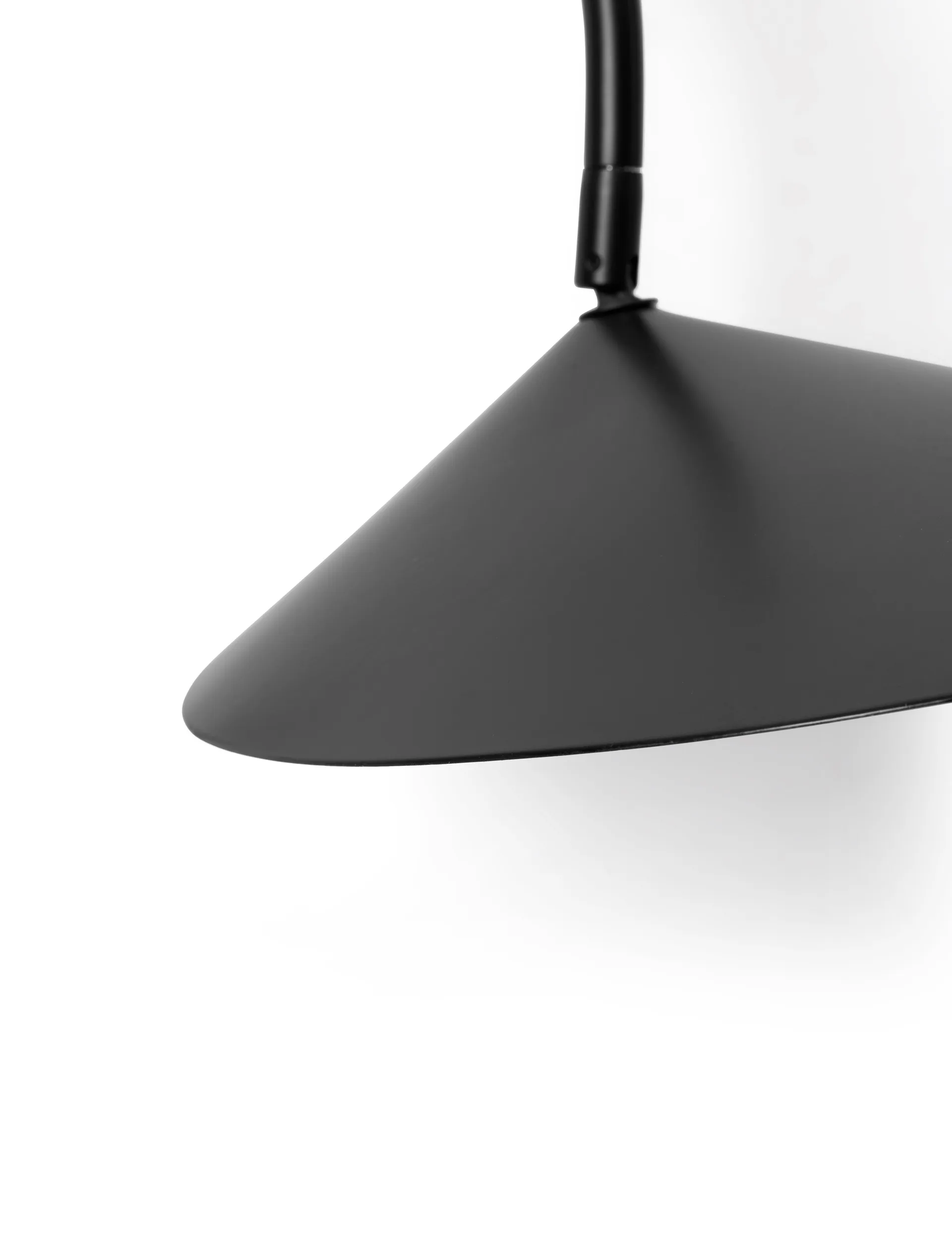 Arum swivel tall vägglampa, Black Ferm Living