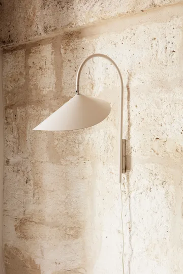 Arum swivel vägglampa - Cashmere - Ferm Living