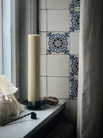 Block blockljusstake - Black brass - Ferm Living