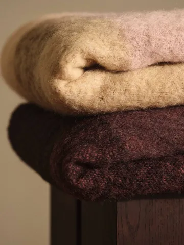 Blur mohair pläd - Dark chocolate-oxide red, 130x170 cm - Ferm Living