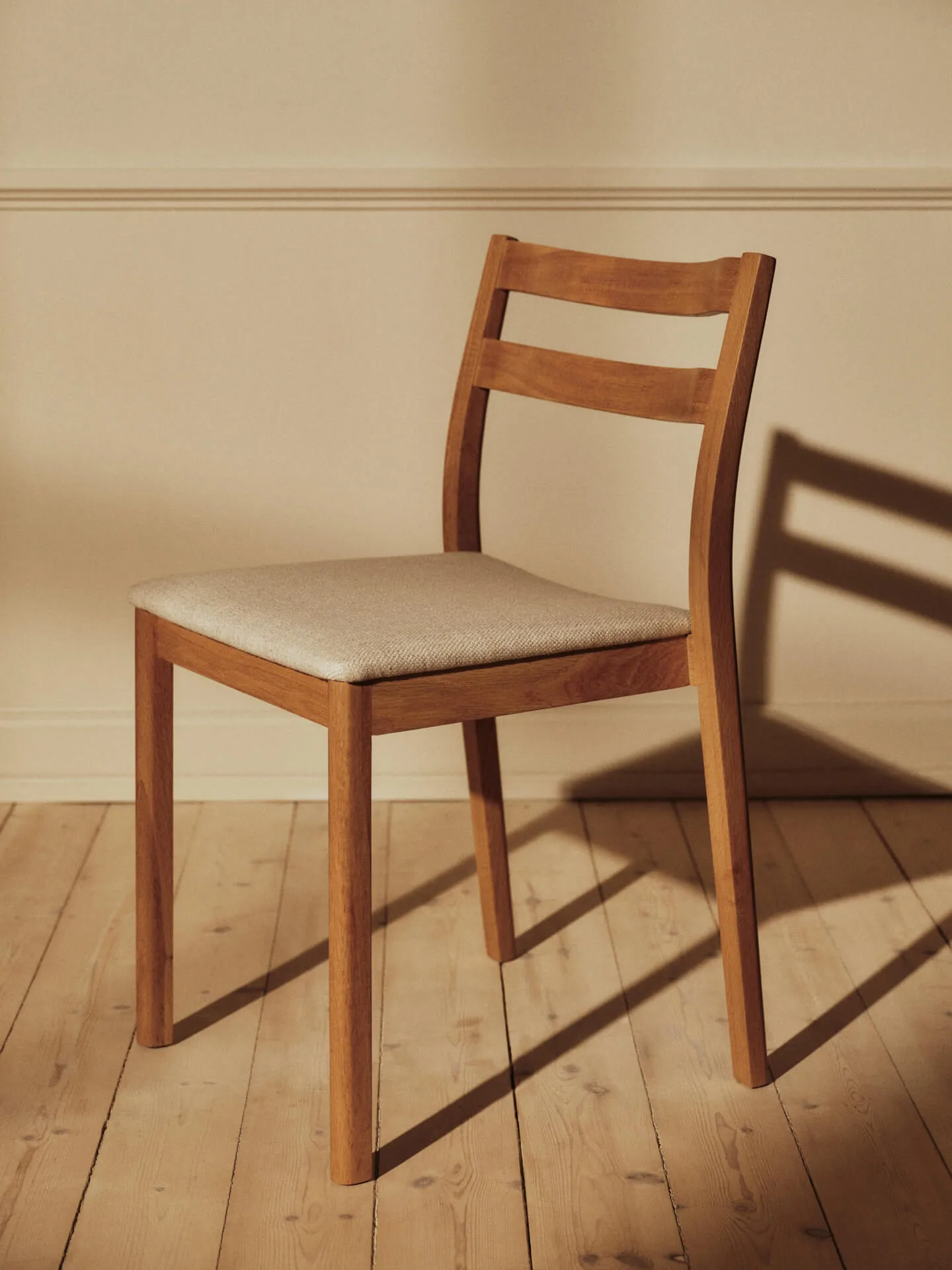 Boda stol, Klädd sits, ek-off-white Ferm Living