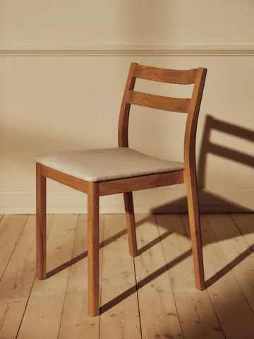 Boda stol - Klädd sits, ek-off-white - Ferm Living