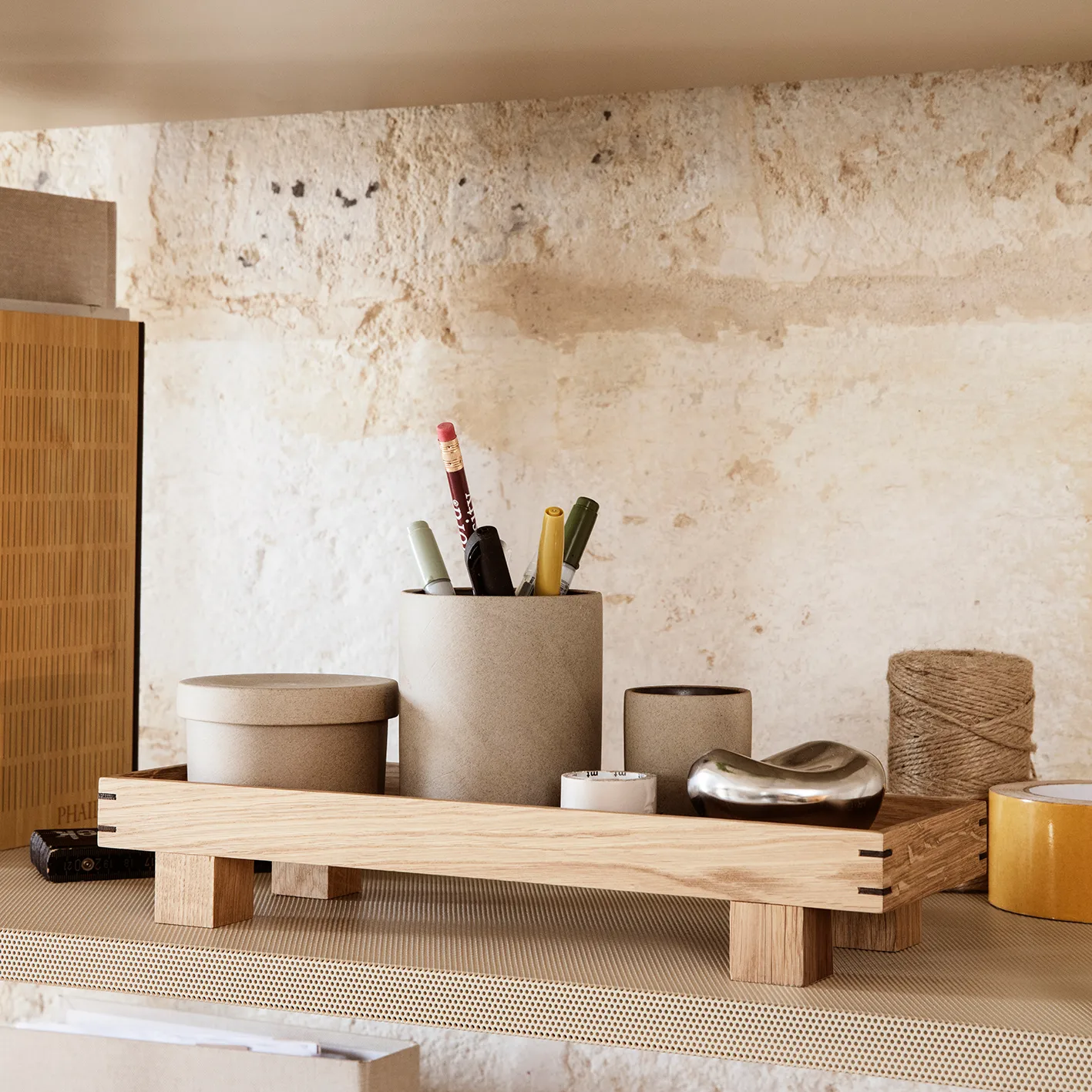 Bon förvaringsburk liten, Beige-svart Ferm Living