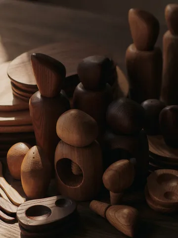 Cairn nötknäckare - Dark Brown - Ferm Living