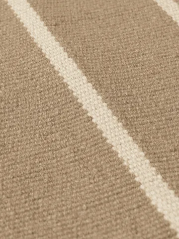 Calm kelim dörrmatta - Dark Sand, Off-white, 50x70 cm - Ferm Living