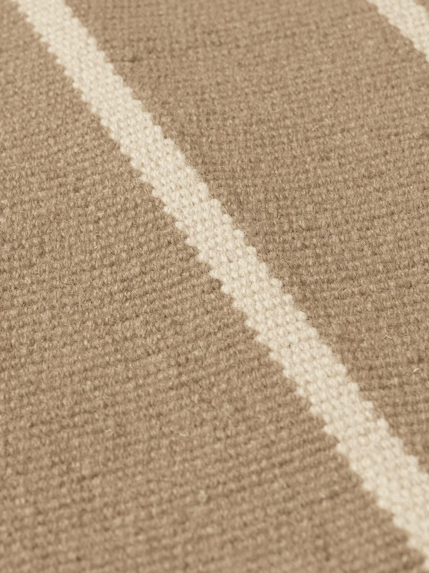Calm kelim matta, Dark Sand, Off-white, 200x300 cm Ferm Living
