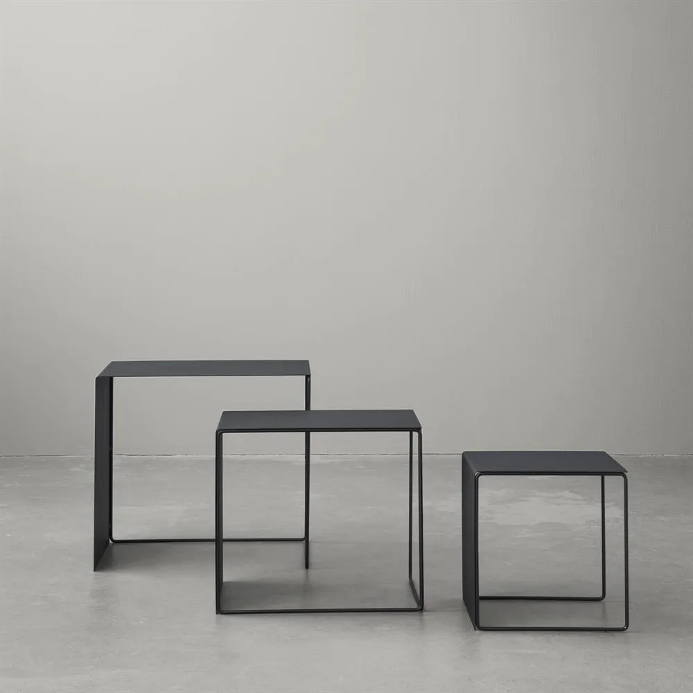 Cluster bord 3-pack, svart Ferm Living