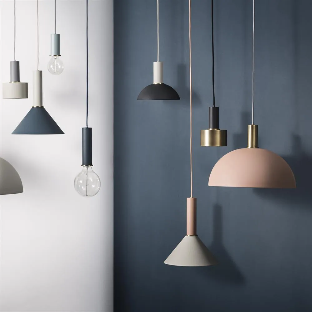 Collect taklampa liten, light grey (grå) Ferm Living
