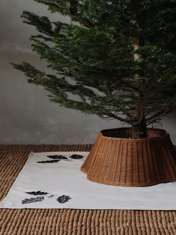 Drape braided tree skirt julgranskorg - Natural - Ferm Living