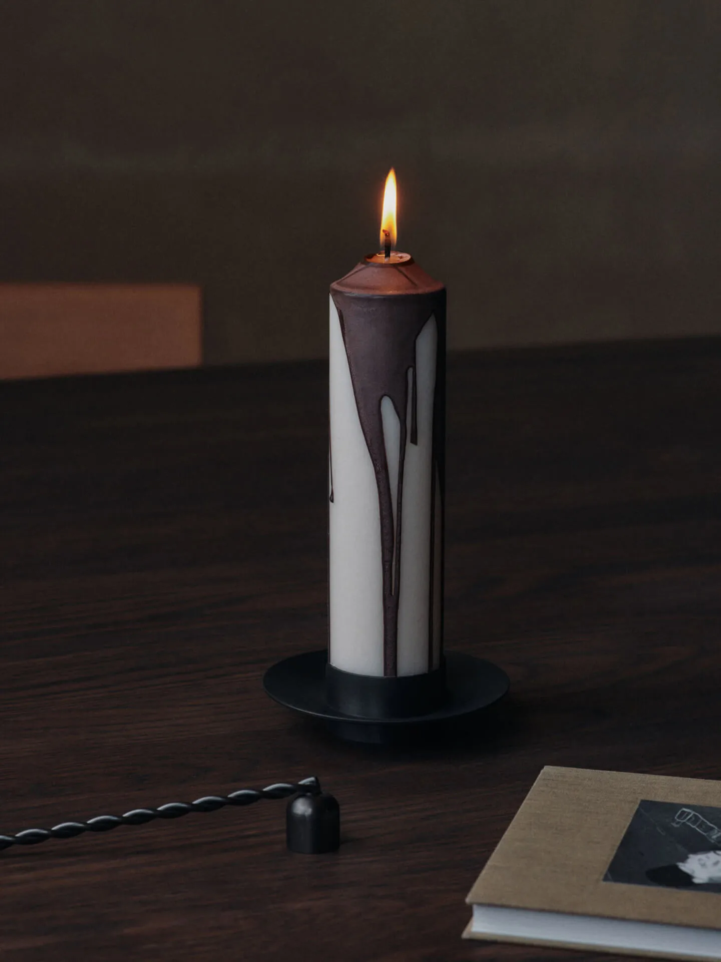 Dryp blockljus, Dark Chocolate, 20 cm Ferm Living