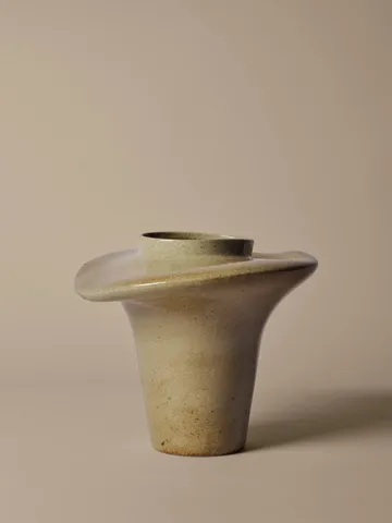 Evio vas - Elm green, Ø35x53 cm - Ferm Living