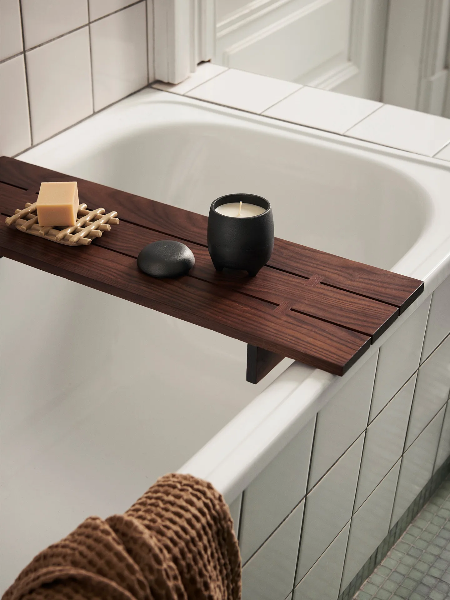 Evoke ljus i burk, Blackened Aluminium Ferm Living