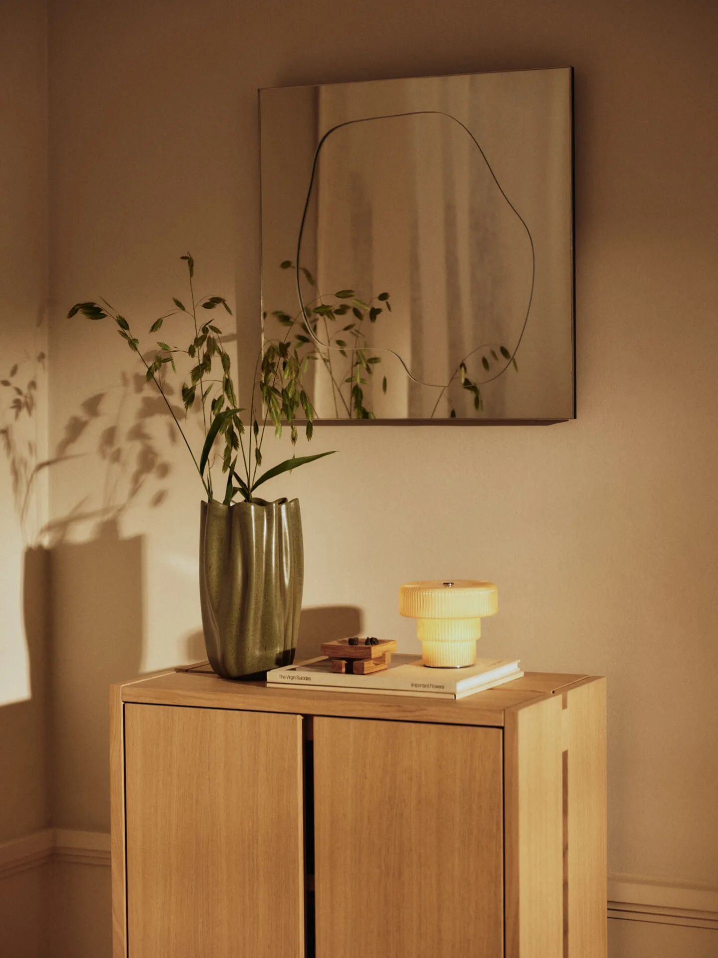 Folia spegel, Silver, 45 cm Ferm Living