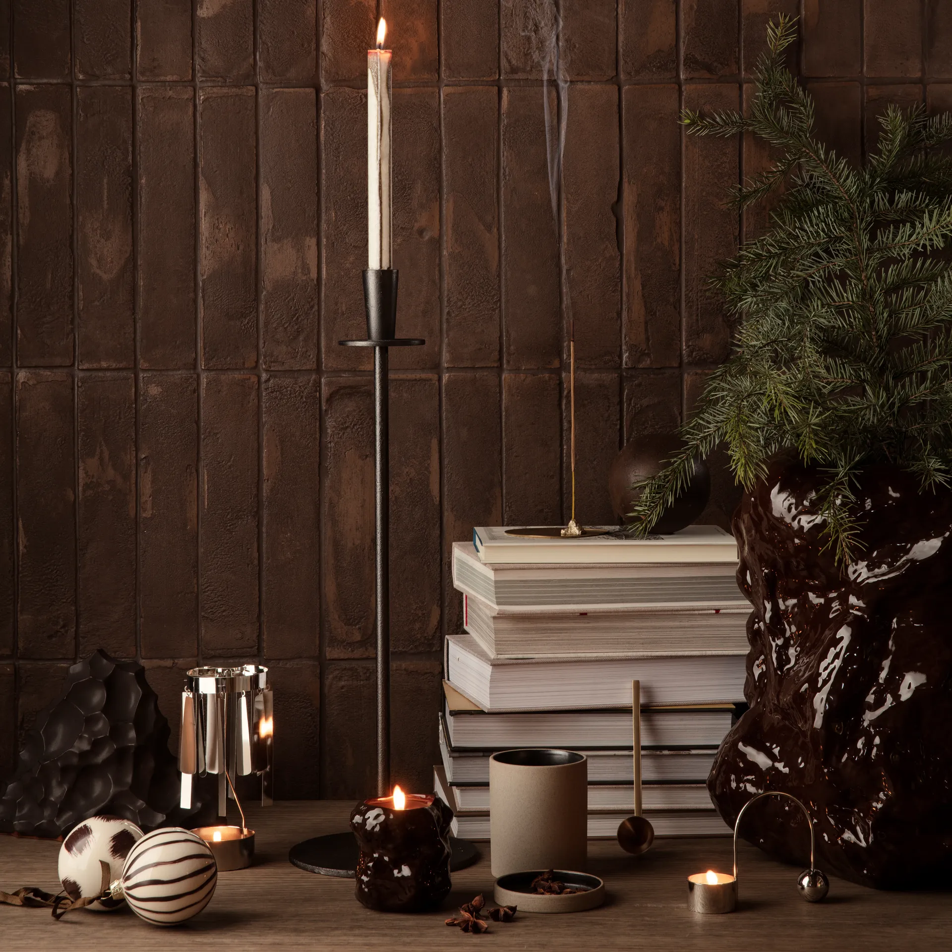 Hoy ljusstake, Svart Ferm Living