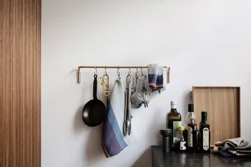 Kitchen köksstång med 6 st krokar - Mässing - Ferm Living