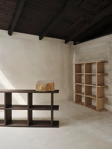 Kona bokhylla 3x2 - Dark stained - Ferm Living