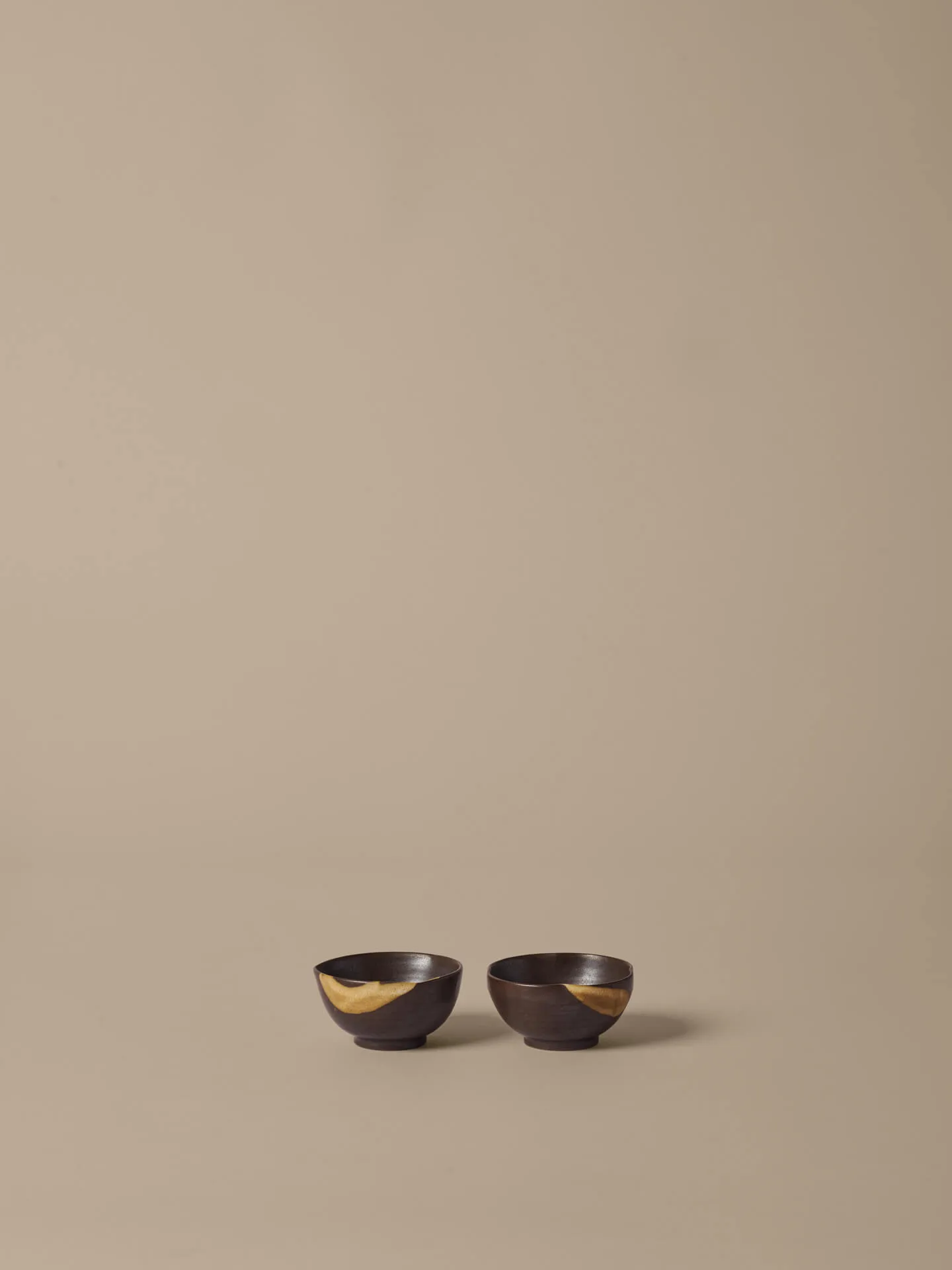 Koyo skål 2-pack, Dark brown-buff, Ø8,5x4,5 cm Ferm Living