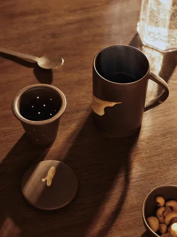 Koyo temugg med tesil 40 cl - Dark brown-buff - Ferm Living