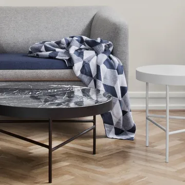 Marble Table soffbord - Marmor svart, medium, svart stativ - Ferm Living