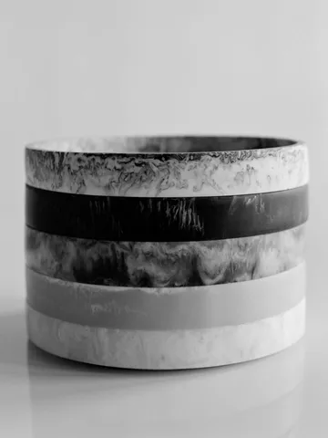 Mist dekorationsbricka Ø20 cm - Charcoal - Ferm Living
