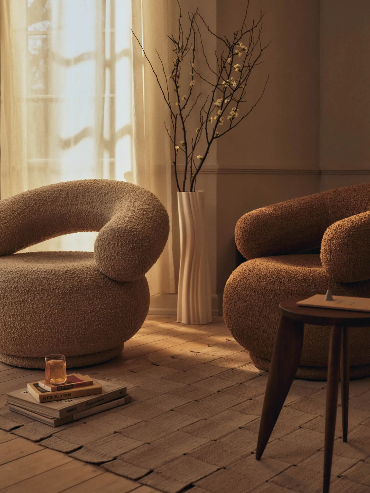 Orbo Lounge chair swivel, Raw bouclé - Natural Ferm Living