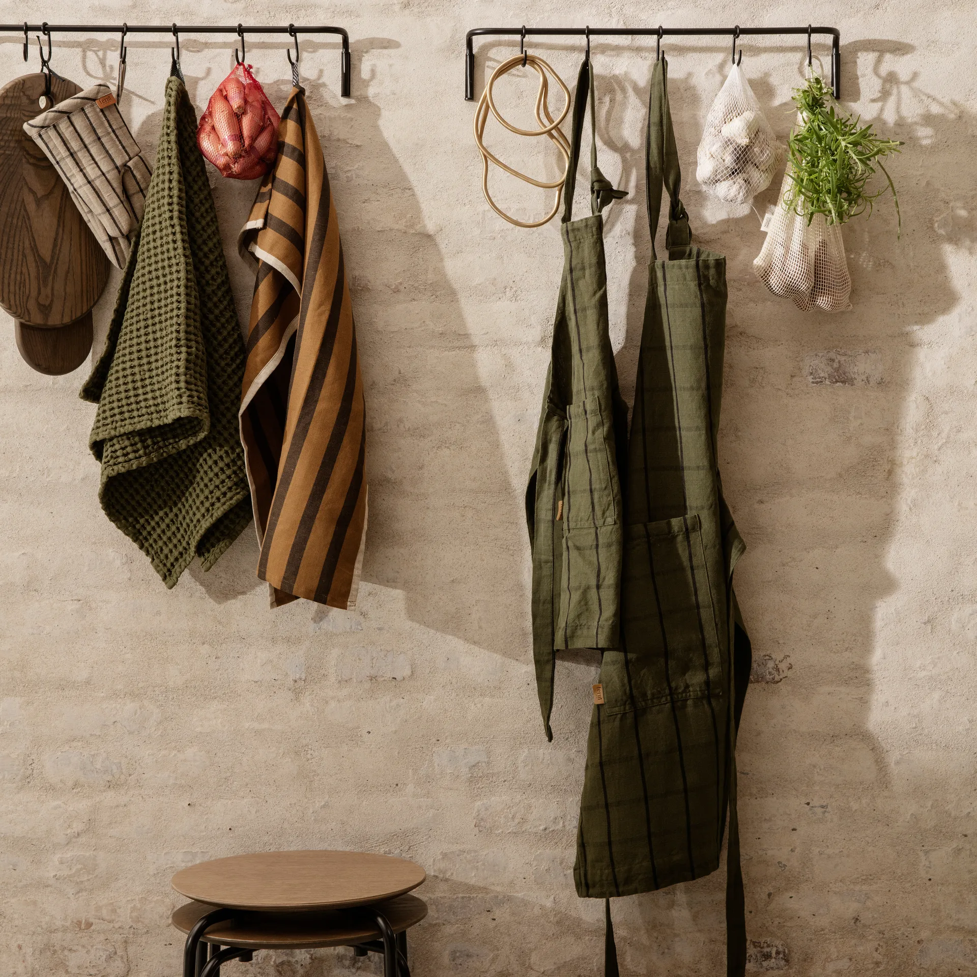 Organic handduk 50x100 cm, Olive Ferm Living