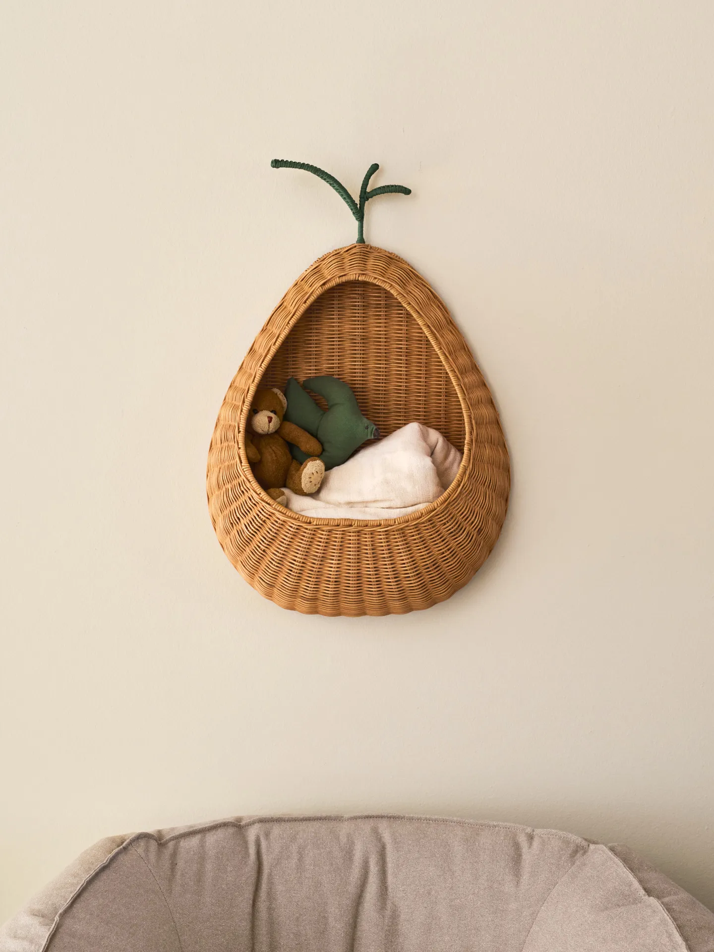 Pear vägghylla, 45,7x68 cm Ferm Living