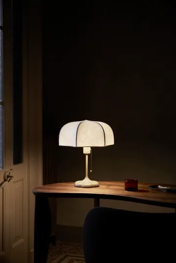 Poem bordslampa Ø30x42 cm - White-cashmere - Ferm Living